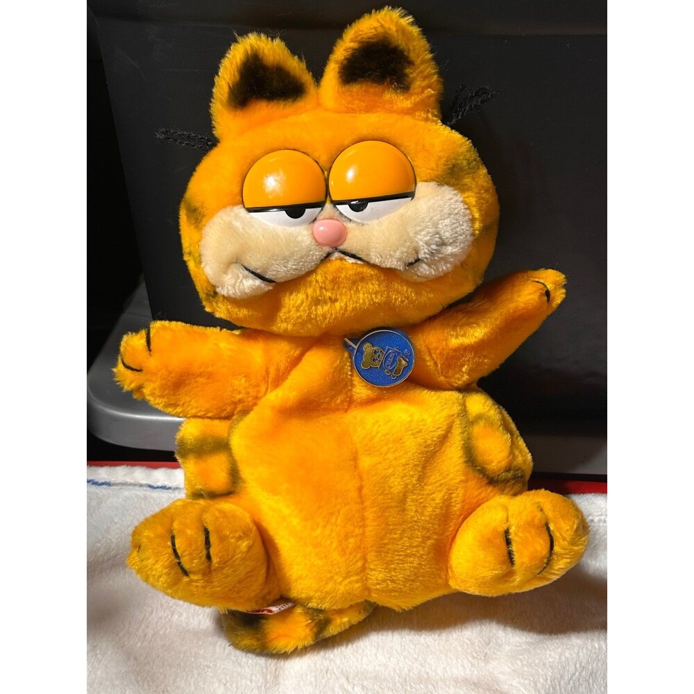 Garfield hand puppet